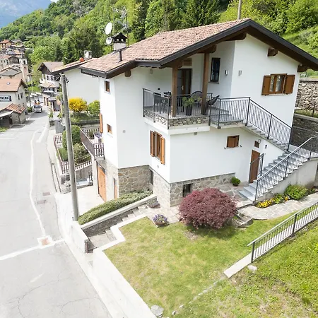 La Mansarda Apartment Sueglio