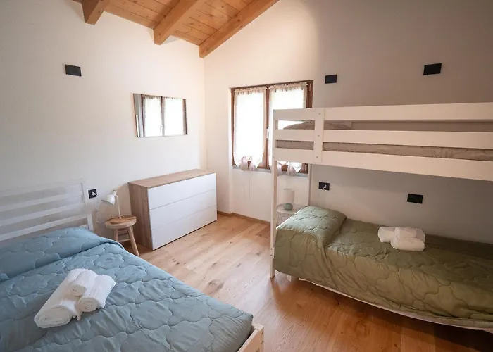 La Mansarda Διαμέρισμα Valvarrone